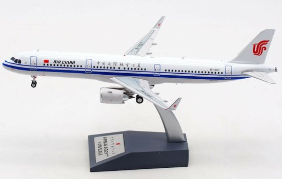 Airbus A321neo Air China with stand